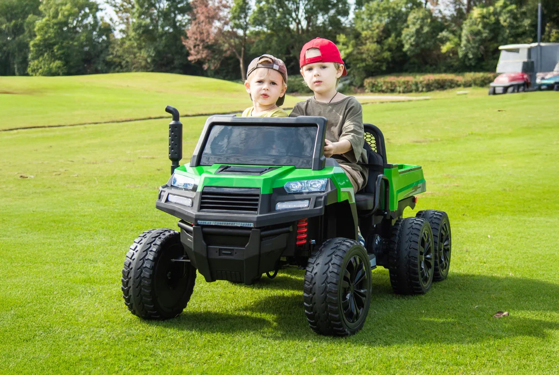 Super sej Farmer4X Truck til den lille landmand eller havemand. Plads til 2 børn, 4x24V 200W motorer, lithium batteri, lædersæder, tiplad og EVA-gummihjul.
