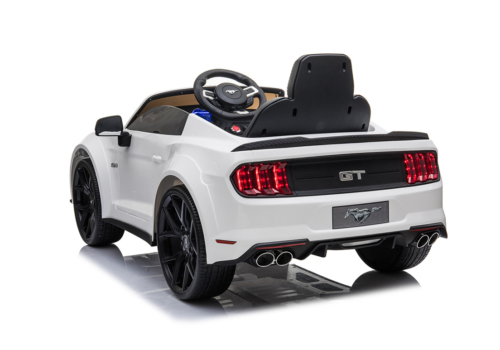 Ford Mustang GT elbil til børn med indbygget drift-funktion, lædersæde, gummihjul og masser af power!