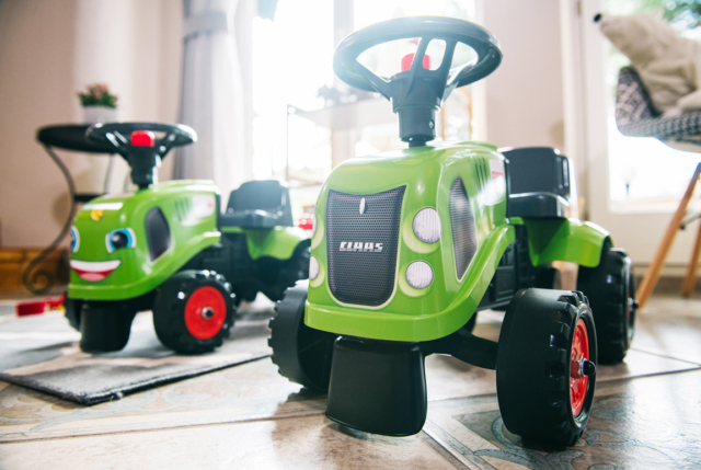 Baby FALK Claas gå-traktor til børn i alderen 1-3 år.