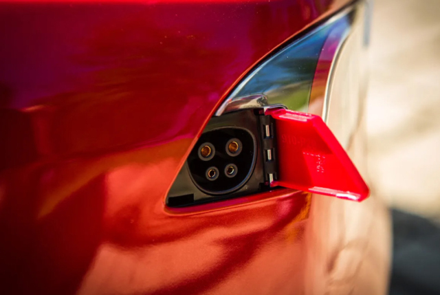 Elektrisk Rød Tesla Model S elbil til børn - Tesla til børn.