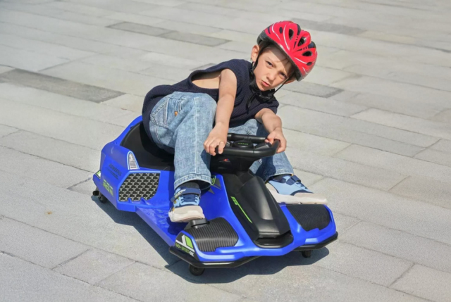 Hurtig elektrisk blå Thunder Drift Gokart 360 el-gokart til børn.