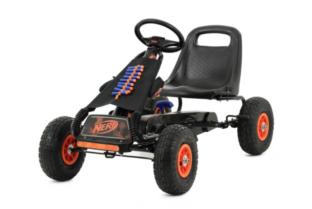 Populær Nerf Thunder Pedalgokart til børn med Nerf-blastere og skumpile.