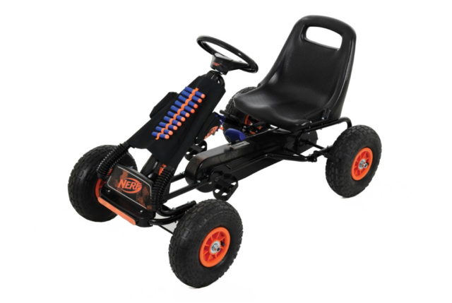 Populær Nerf Thunder Pedalgokart til børn med Nerf-blastere og skumpile.