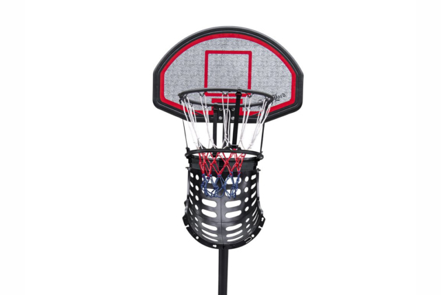 Smart Basketball Ball Return der altid returnerer bolden tilbage når du rammer kurven. Slip for at hente bolden hver gang!