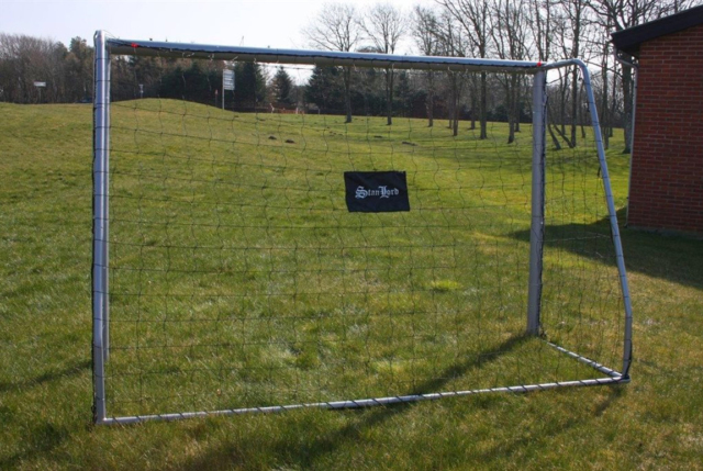Stanlord Pro line Fodboldmål der måler 240x160cm - Galvaniseret stål med pulverlakering så det ikke ruster.