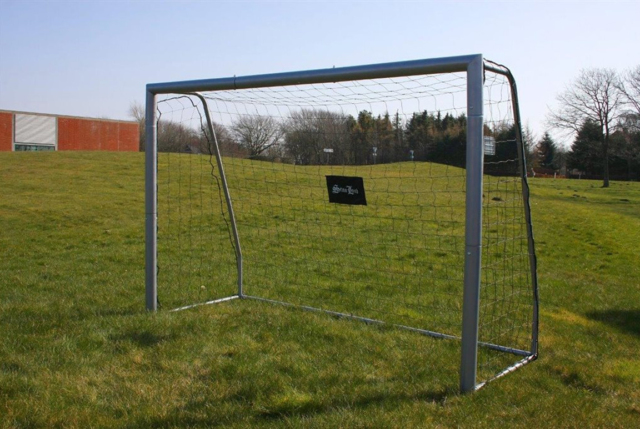 Stanlord Pro line Fodboldmål der måler 240x160cm - Galvaniseret stål med pulverlakering så det ikke ruster.