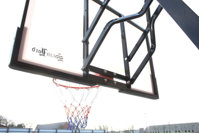 Stanlord Basketballstander PRO Ultmate med justerbar højde på 230-305 cm. Én af markedets bedste basketstandere!