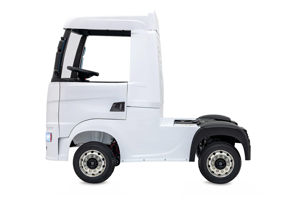 Hvid elektrisk Scania 500R Lastbil til børn med 4x12V motorer. Scania Lastbil til børn.