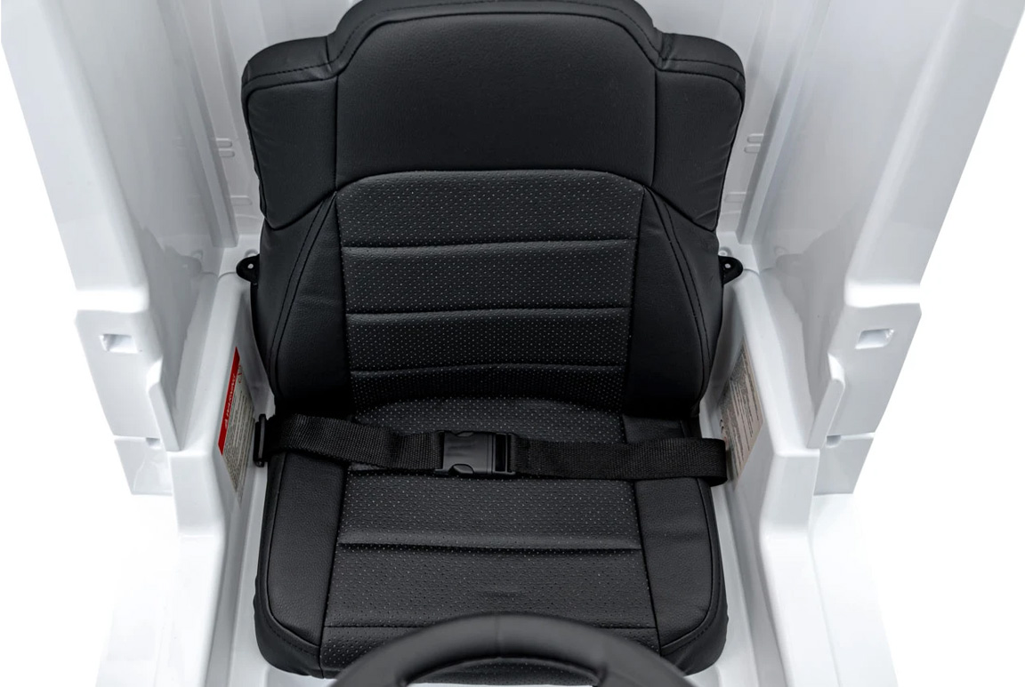 Hvid elektrisk Scania 500R Lastbil til børn med 4x12V motorer. Scania Lastbil til børn.