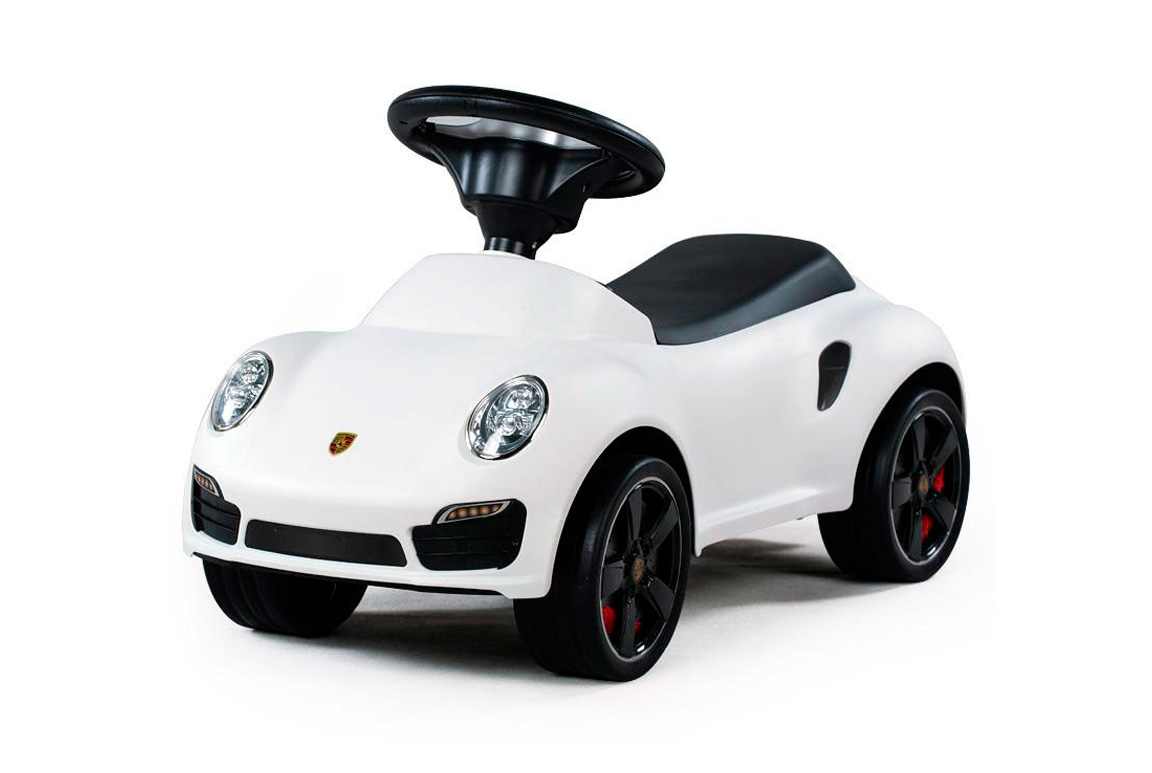 Hvid Porsche 911 Turbo S gåbil til børn fra kendte Rastar.