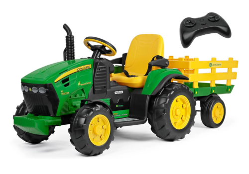 Populær John Deere Ground Force el-traktor til børn med anhænger og fjernbetjening.