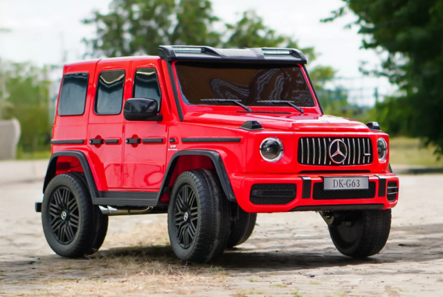 Stor og eksklusiv rød Mercedes G63 AMG XXL elbil til børn med 4x24V, lædersæde, EVA-gummihjul og musikanlæg