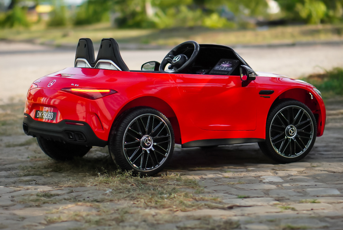 Rød Mercedes SL63 AMG elbil til børn | Plads til 2 børn. Kommer med lædersæde, EVA_gummihjul og fjernbetjening!