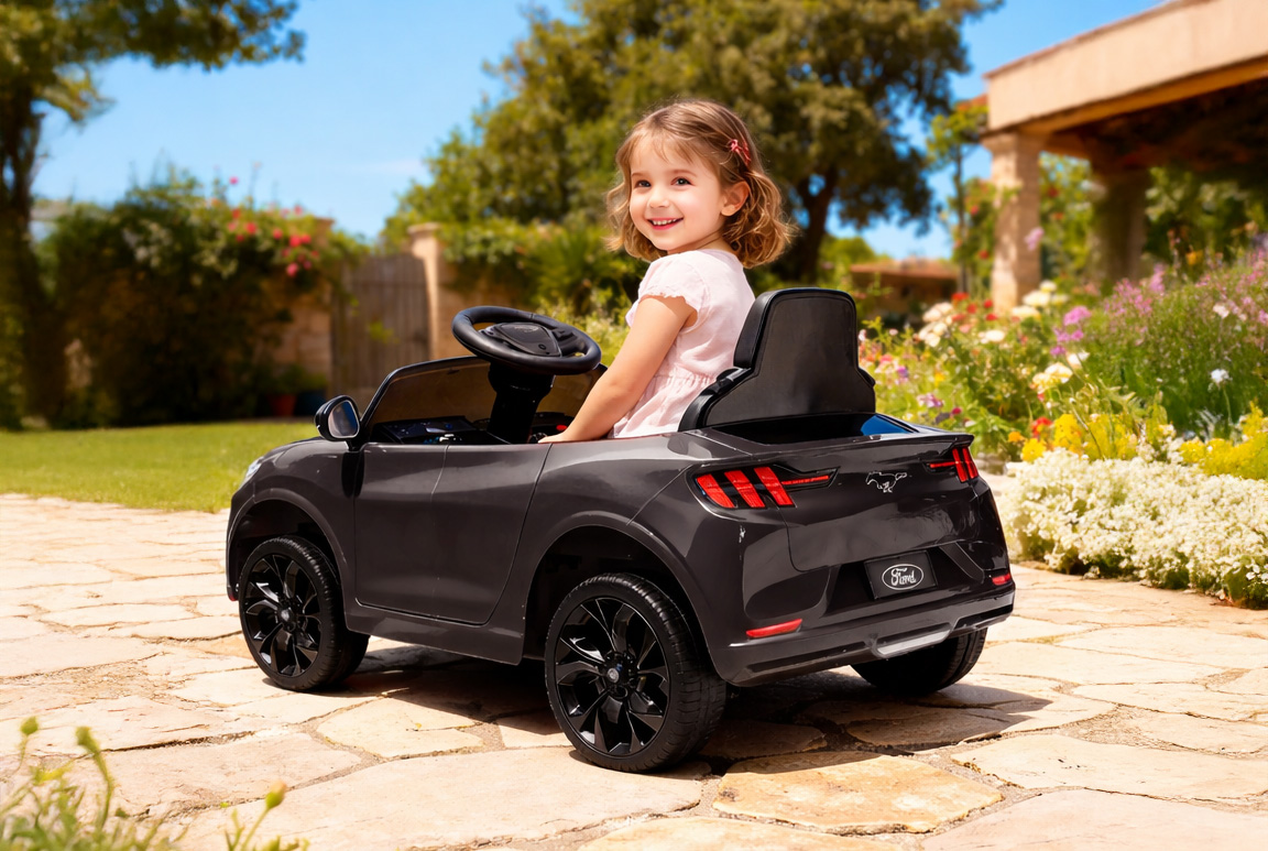 Ford Mustang Mach-E til børn, 2x24V motorer og lædersæde, Sort